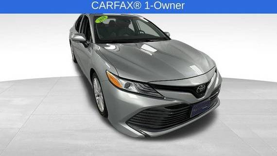 TOYOTA CAMRY 2019 4T1B11HK0KU834410 image