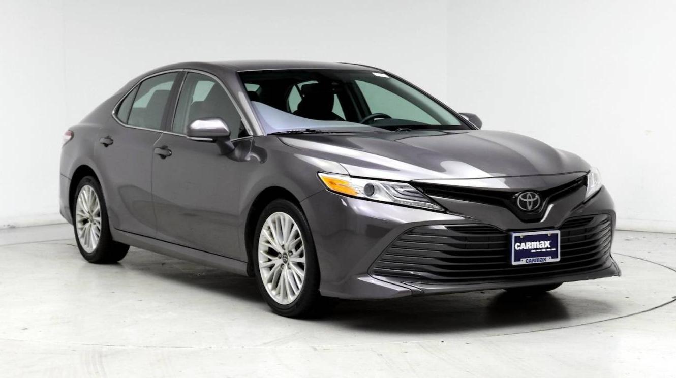 TOYOTA CAMRY 2019 4T1B11HK7KU740637 image