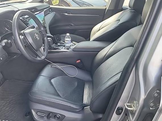 TOYOTA CAMRY 2019 4T1B61HK7KU272622 image
