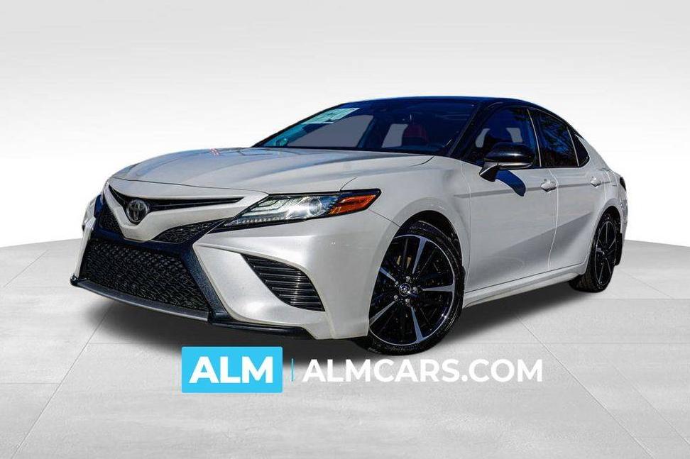 TOYOTA CAMRY 2019 4T1B61HK4KU262193 image