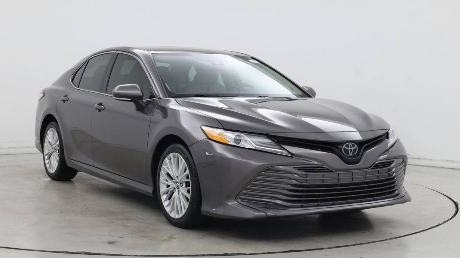 TOYOTA CAMRY 2019 4T1B11HK1KU854892 image