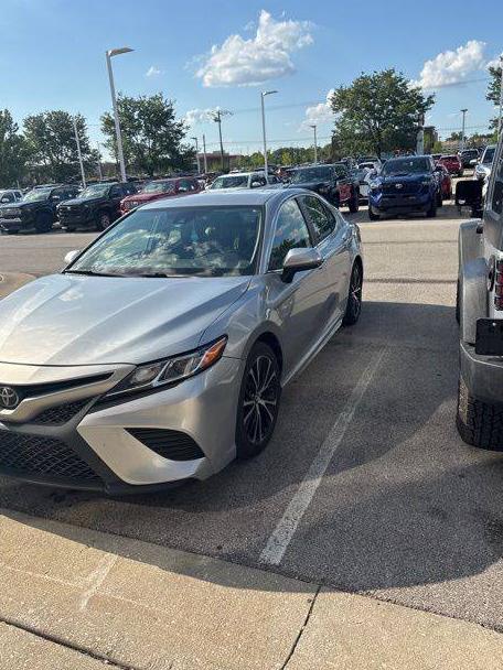 TOYOTA CAMRY 2019 4T1B11HK6KU700727 image