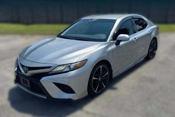 TOYOTA CAMRY 2019 4T1B61HK0KU762223 image