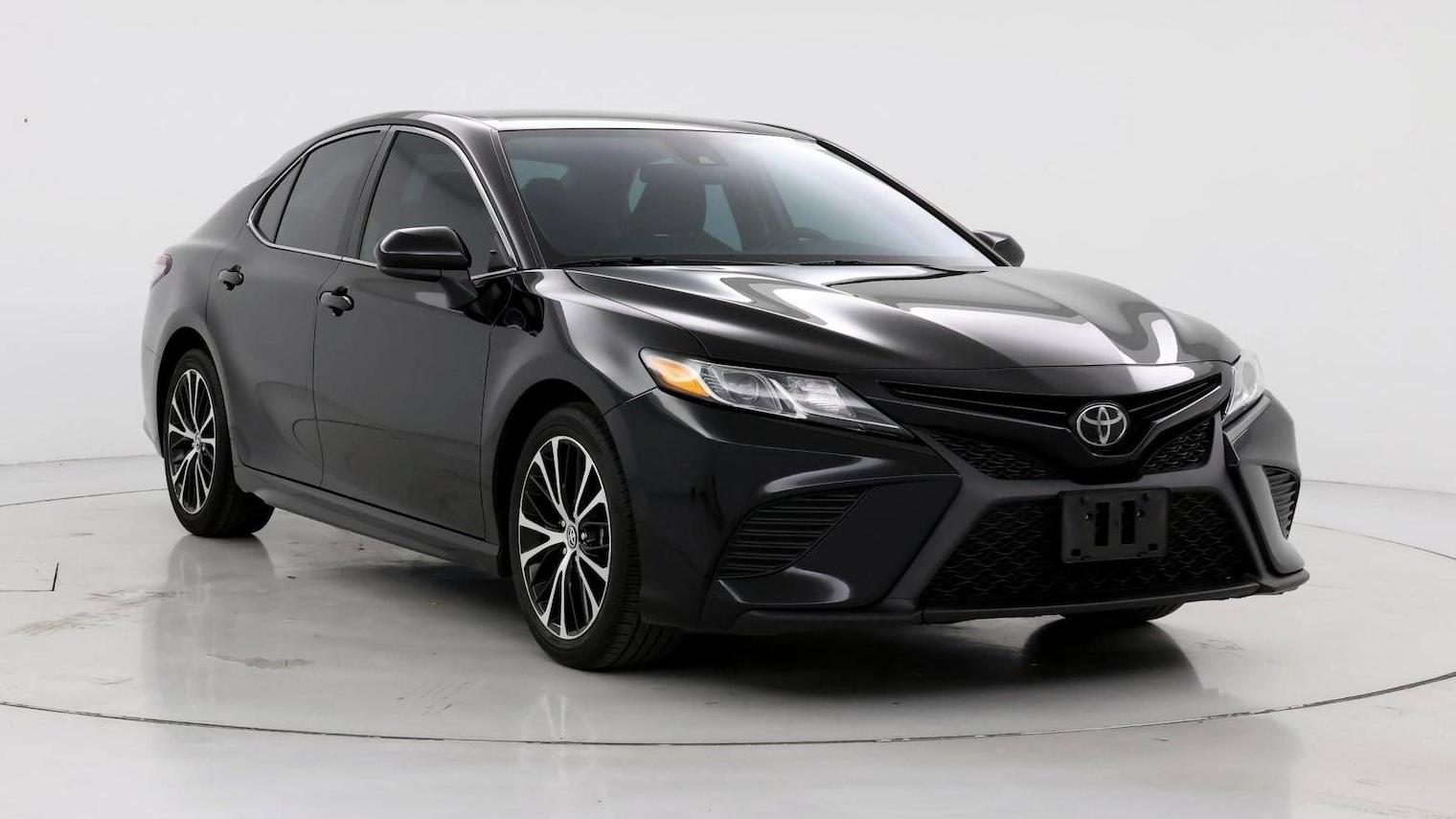 TOYOTA CAMRY 2019 4T1B11HK3KU855705 image