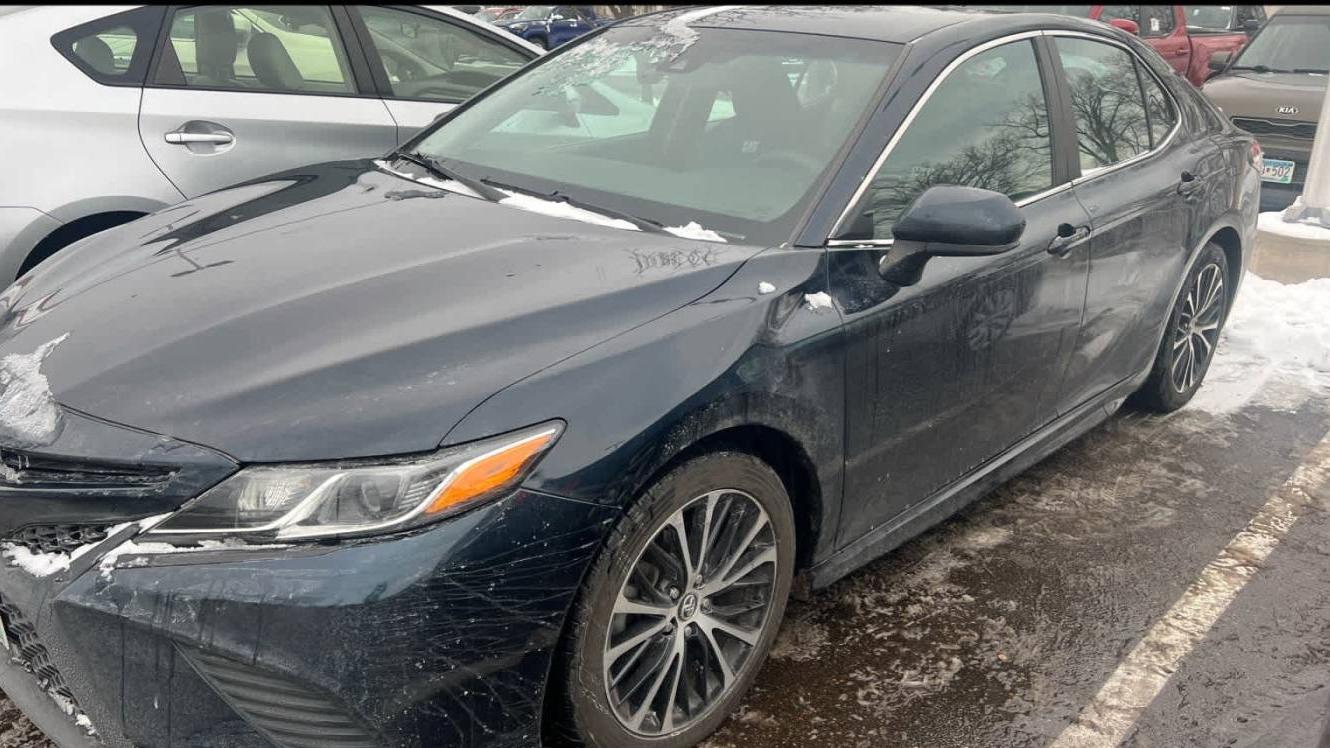 TOYOTA CAMRY 2019 4T1B11HK2KU740447 image