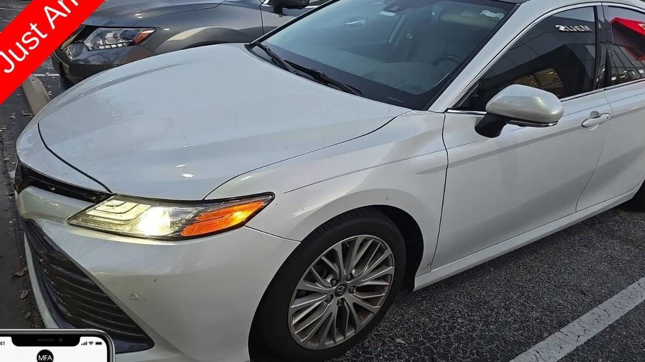 TOYOTA CAMRY 2019 4T1B11HK7KU714815 image