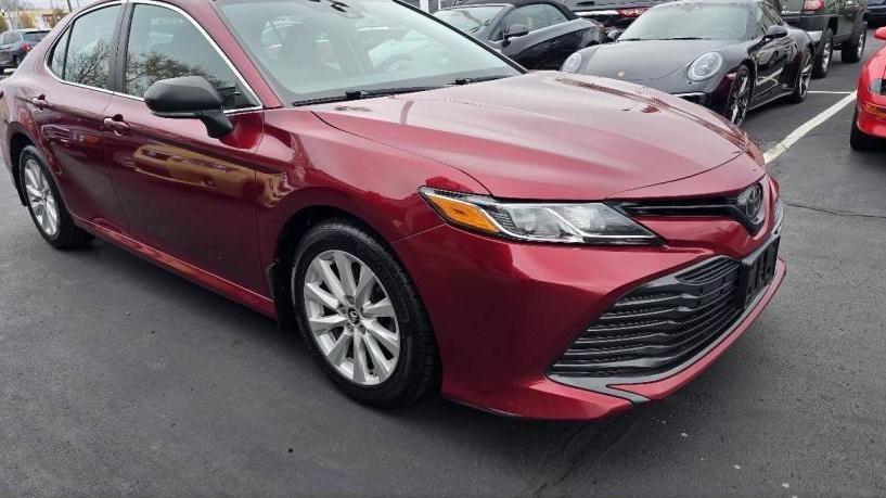 TOYOTA CAMRY 2019 4T1B11HK8KU712894 image