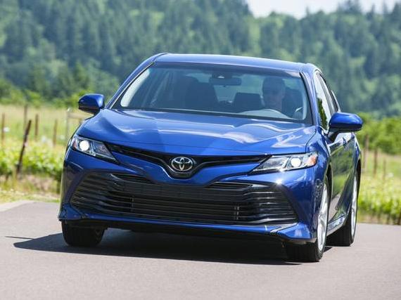 TOYOTA CAMRY 2019 4T1B11HK1KU854990 image