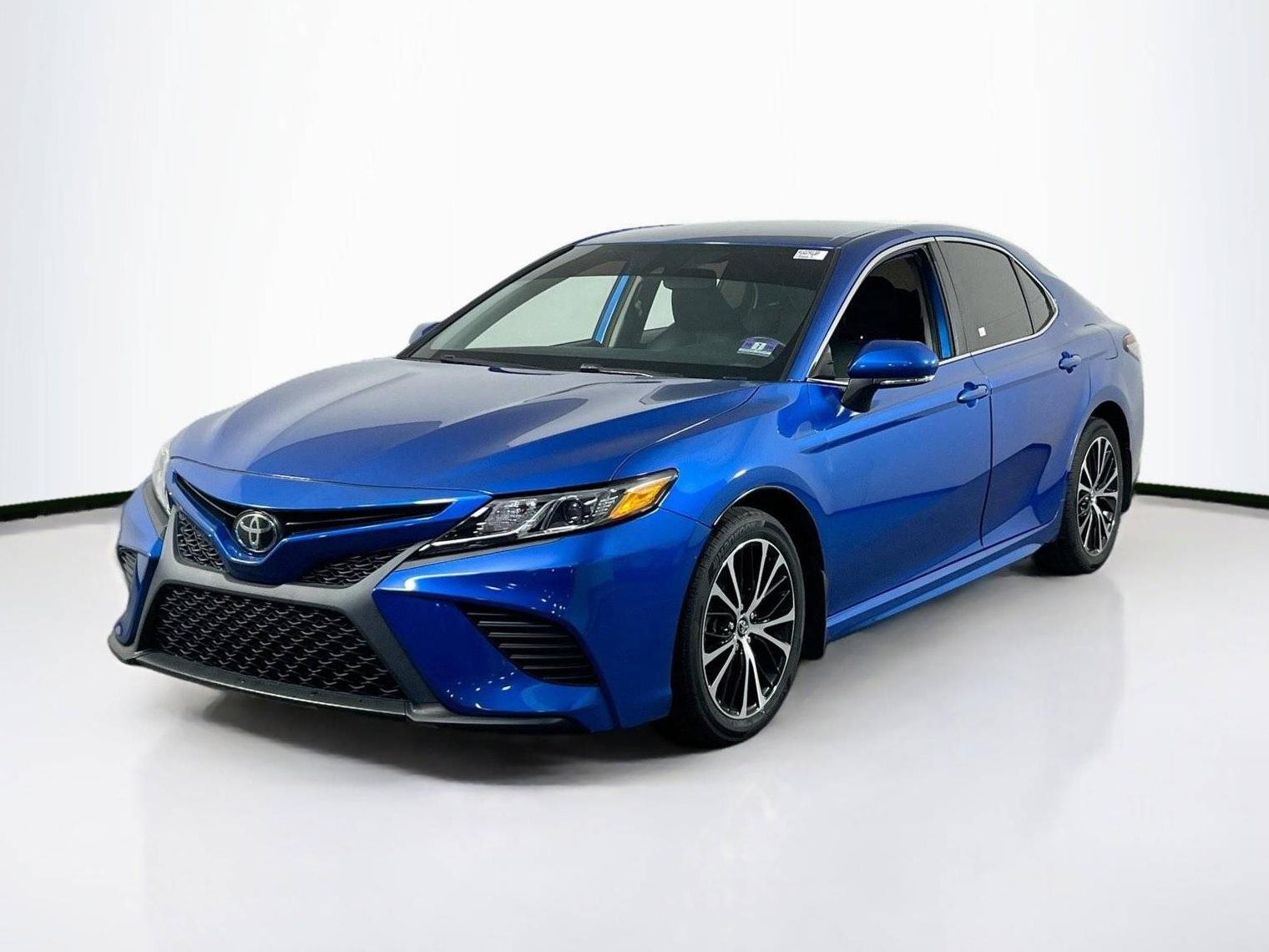 TOYOTA CAMRY 2019 4T1B11HK0KU229139 image