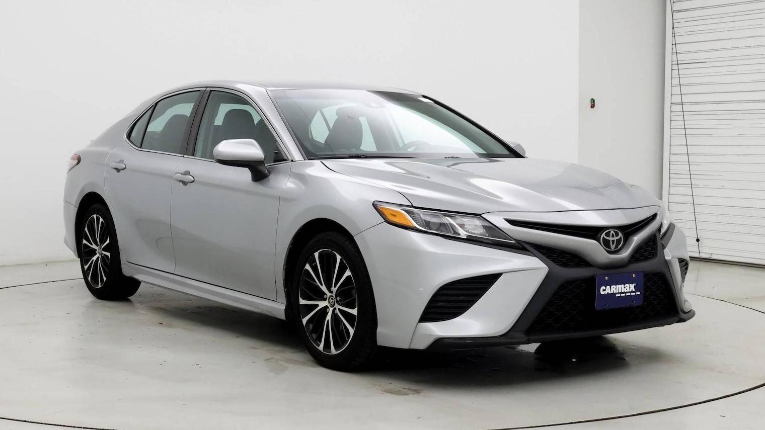 TOYOTA CAMRY 2019 4T1B11HK4KU711094 image