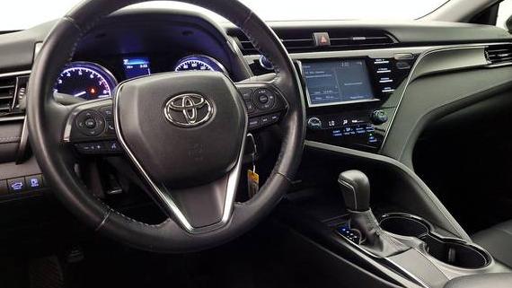 TOYOTA CAMRY 2019 4T1B11HK1KU702420 image