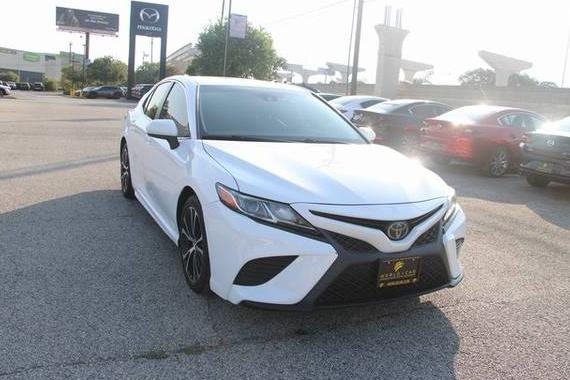 TOYOTA CAMRY 2019 4T1B11HKXKU742804 image