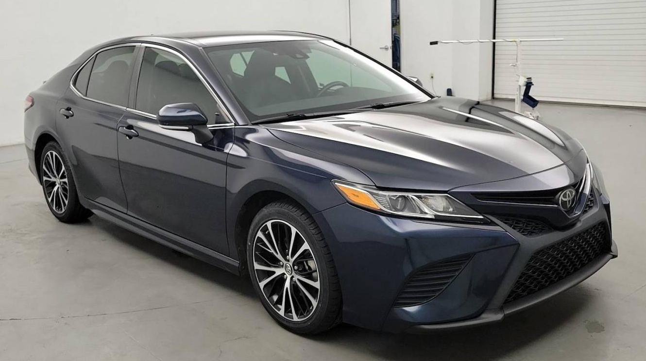 TOYOTA CAMRY 2019 4T1B11HK2KU736897 image