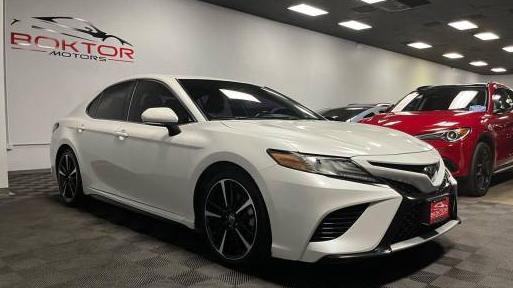 TOYOTA CAMRY 2019 4T1B61HK1KU741428 image