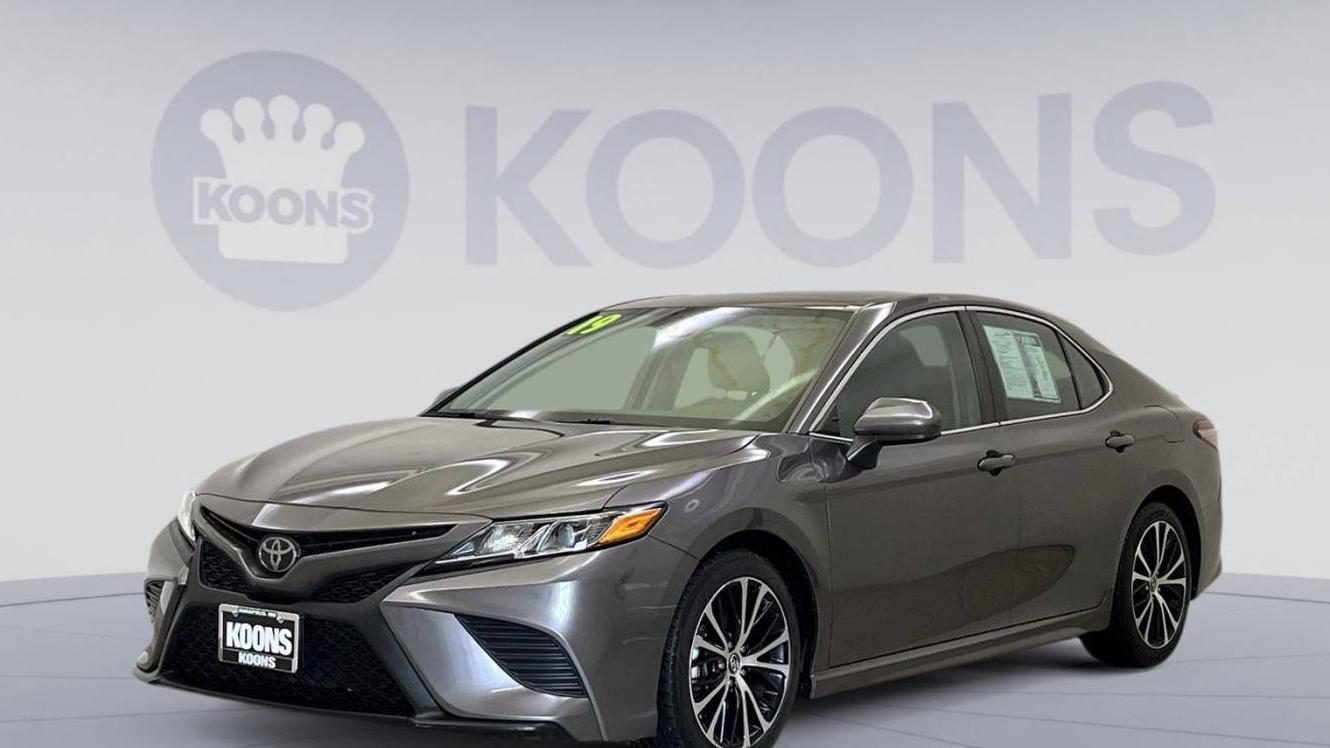 TOYOTA CAMRY 2019 4T1B11HK0KU746943 image