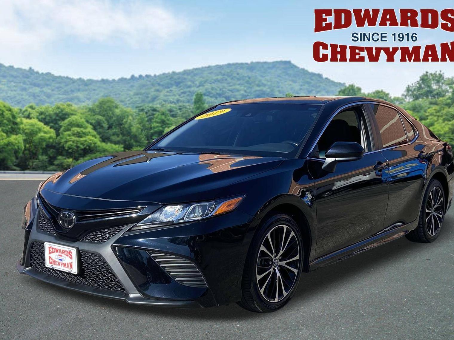 TOYOTA CAMRY 2019 4T1B11HK3KU162603 image