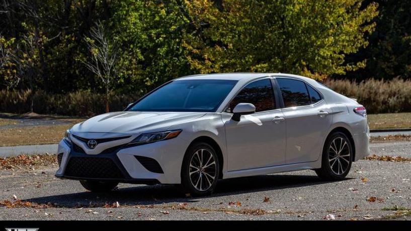 TOYOTA CAMRY 2019 4T1B11HK0KU169055 image