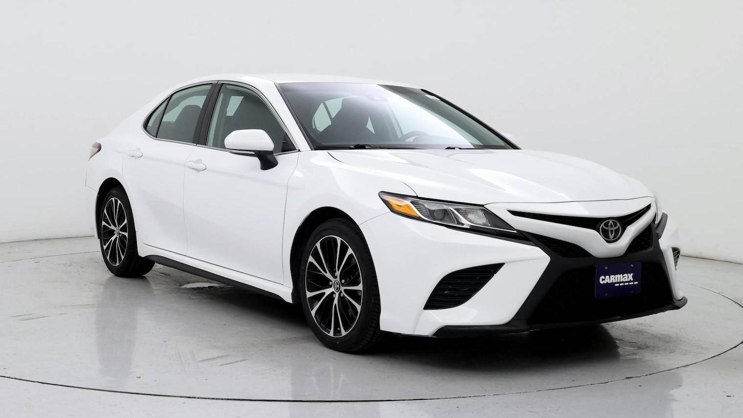 TOYOTA CAMRY 2019 4T1B11HK9KU811398 image