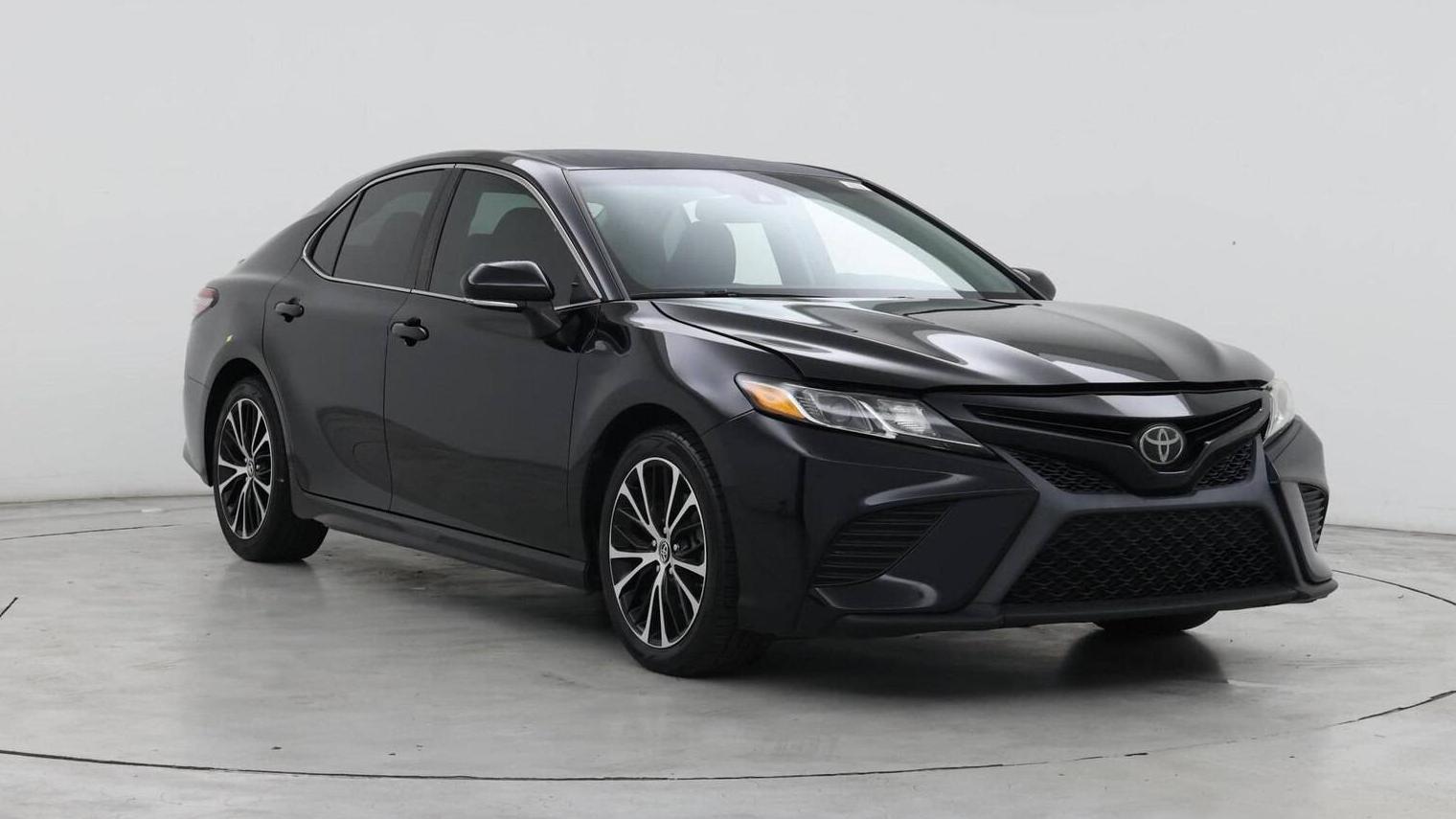 TOYOTA CAMRY 2019 4T1B11HK4KU843403 image