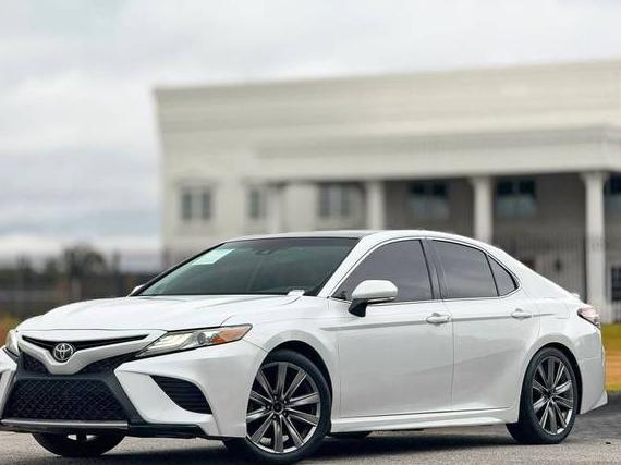 TOYOTA CAMRY 2019 4T1B61HK9KU698568 image