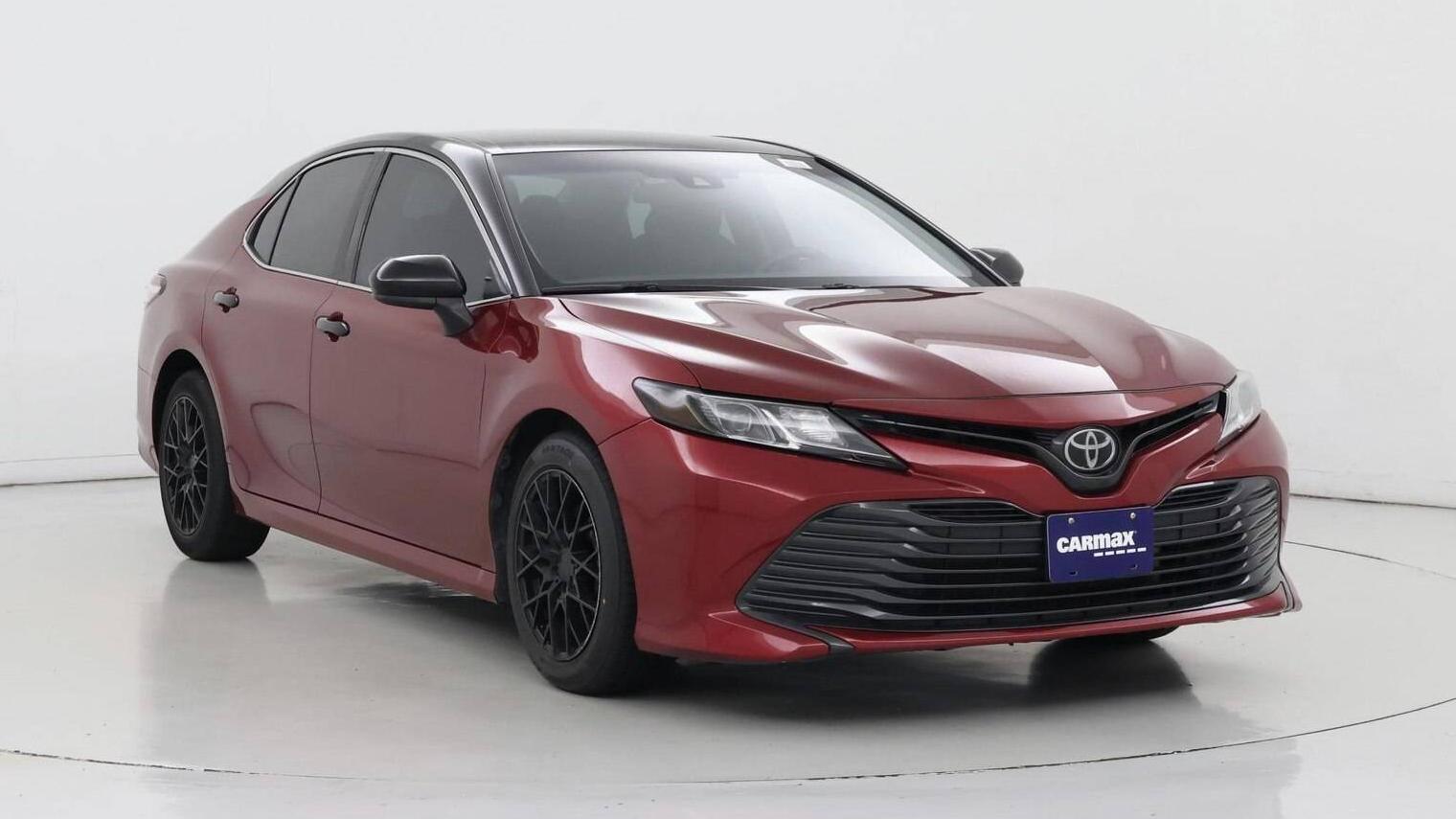 TOYOTA CAMRY 2019 4T1B11HK5KU744203 image