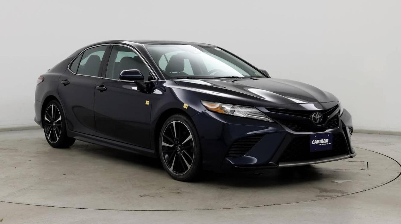 TOYOTA CAMRY 2019 4T1B61HK4KU239089 image