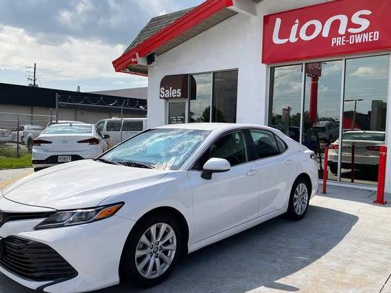 TOYOTA CAMRY 2019 4T1B11HK2KU270307 image