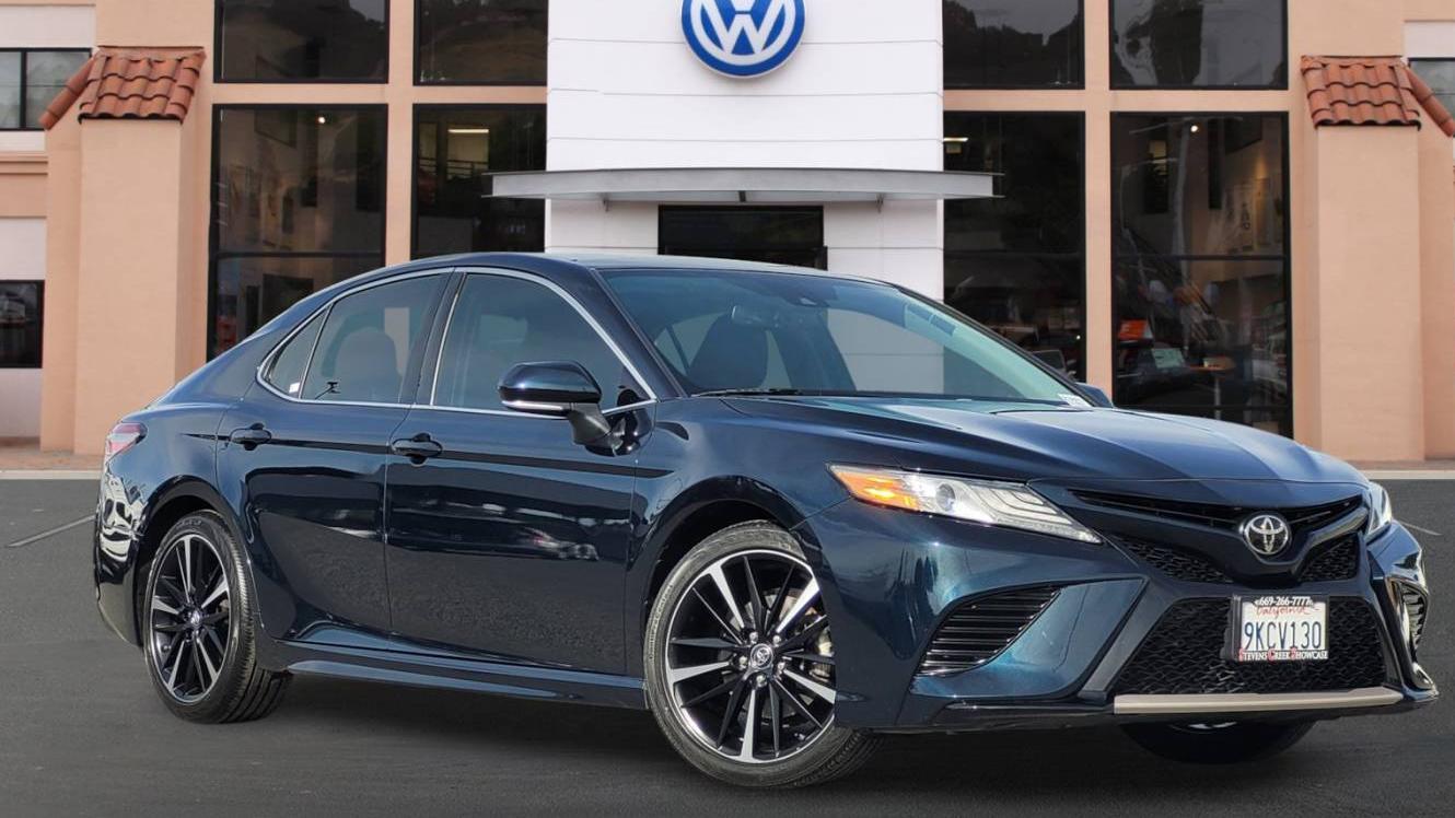 TOYOTA CAMRY 2019 4T1B61HKXKU765002 image