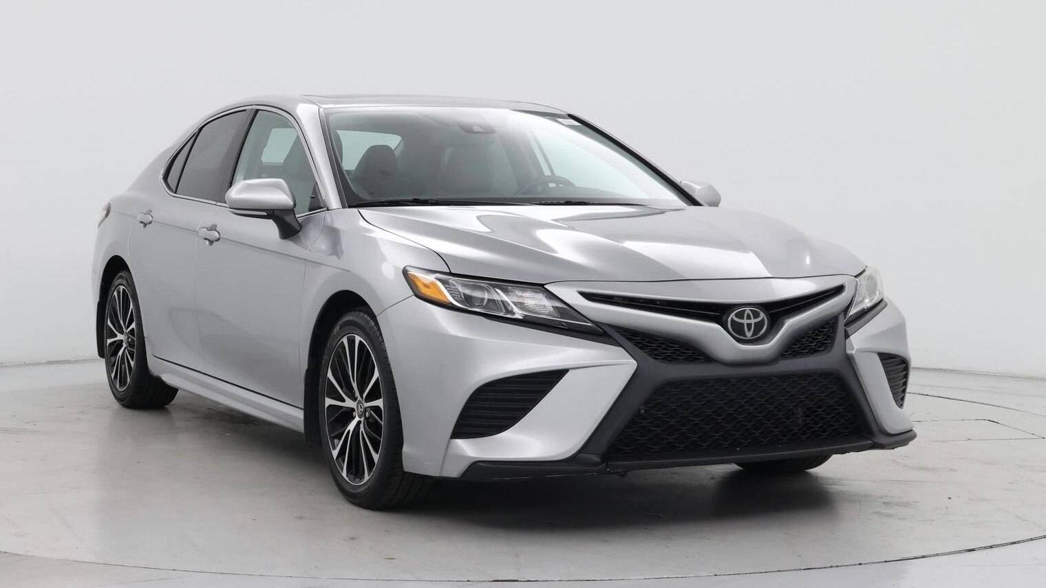 TOYOTA CAMRY 2019 4T1B11HK5KU807512 image