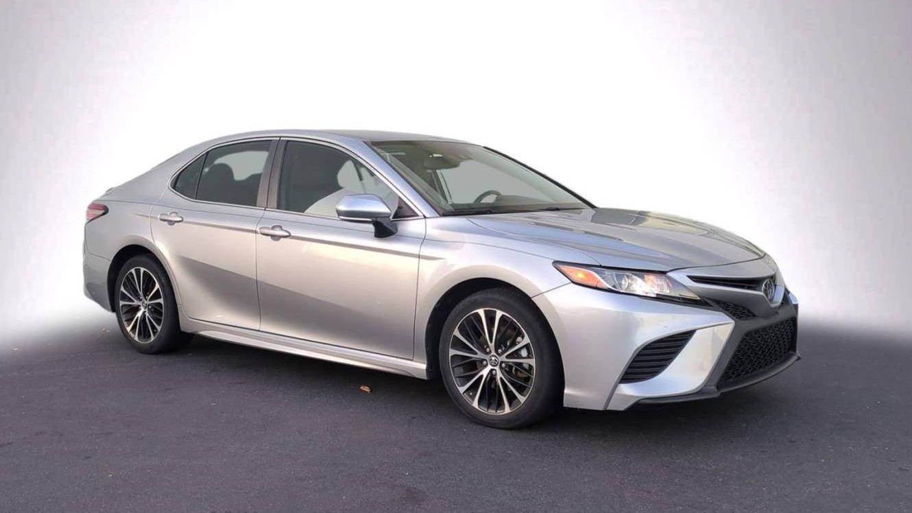 TOYOTA CAMRY 2019 4T1B11HK8KU841752 image