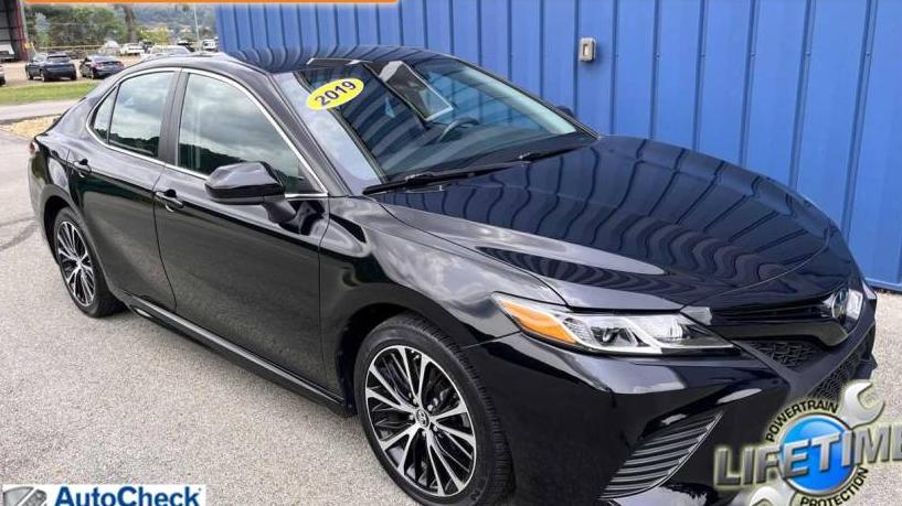 TOYOTA CAMRY 2019 4T1B11HK4KU694166 image