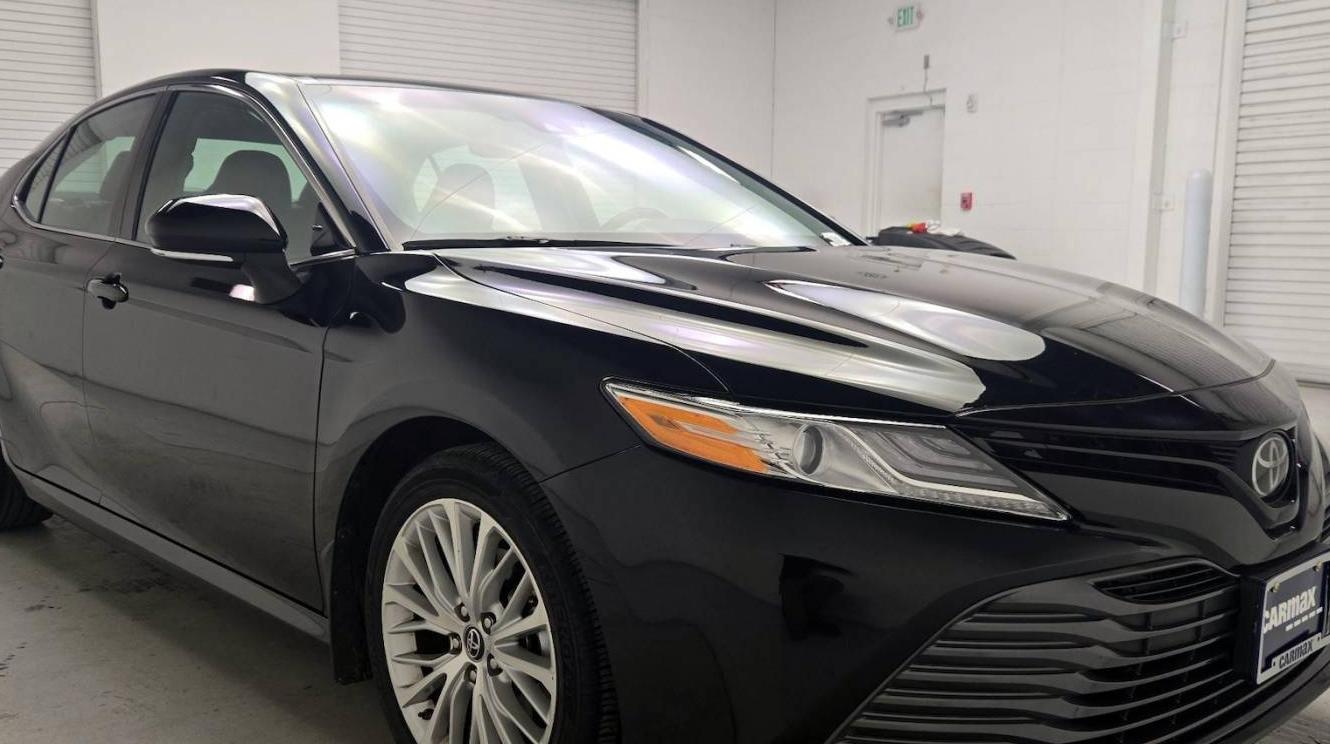 TOYOTA CAMRY 2019 4T1B11HK7KU764842 image