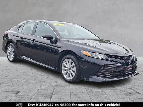 TOYOTA CAMRY 2019 4T1B11HK6KU246947 image TOYOTA CAMRY 2019 4T1B11HK6KU246947 image