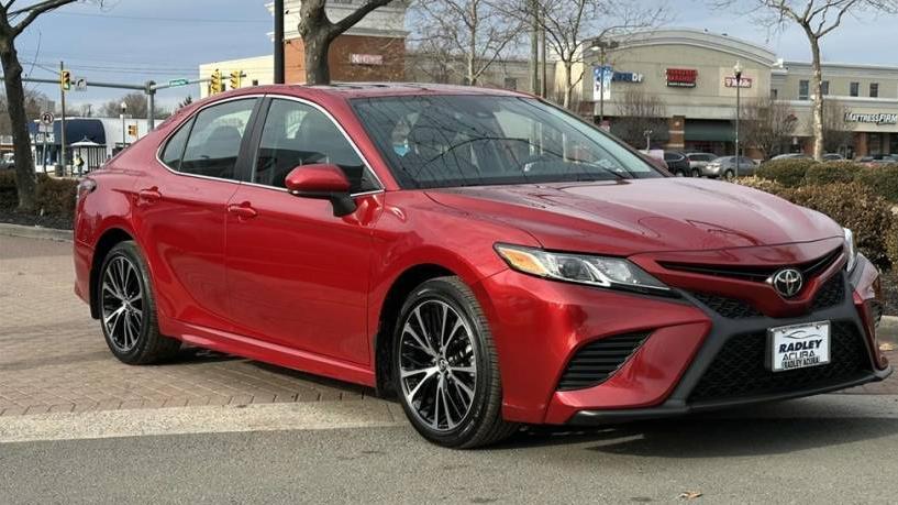 TOYOTA CAMRY 2019 4T1B11HK0KU187359 image