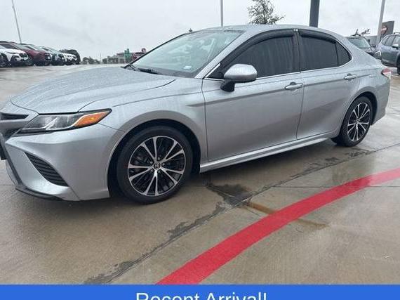 TOYOTA CAMRY 2019 4T1B11HK1KU788182 image