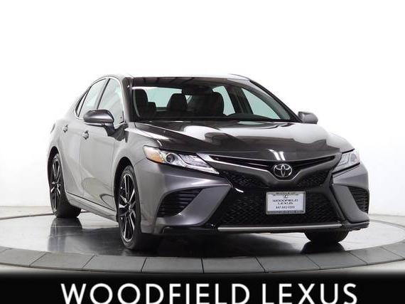 TOYOTA CAMRY 2019 4T1B61HK9KU244689 image
