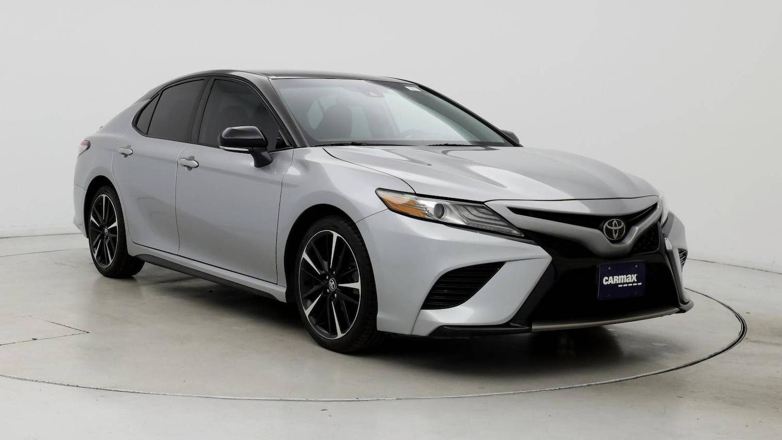 TOYOTA CAMRY 2019 4T1B61HK3KU209713 image