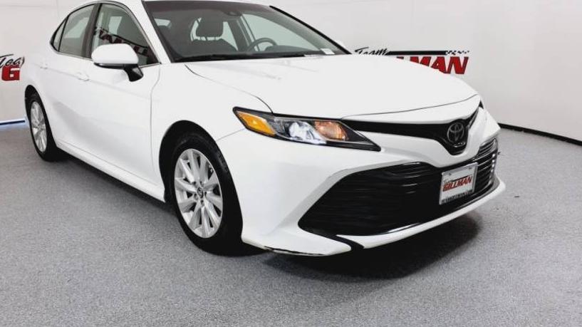 TOYOTA CAMRY 2019 4T1B11HK9KU695247 image