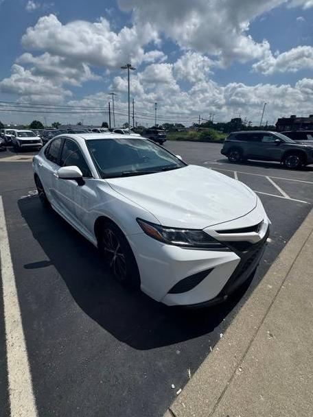 TOYOTA CAMRY 2019 4T1B11HK1KU732923 image