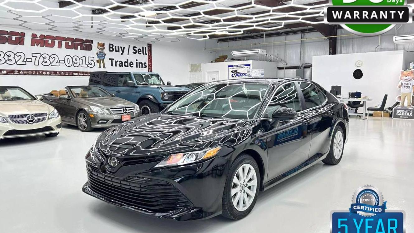 TOYOTA CAMRY 2019 4T1B11HK0KU267812 image