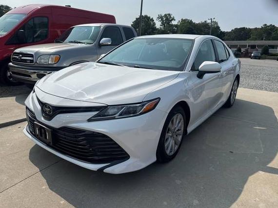 TOYOTA CAMRY 2019 4T1B11HK9KU704884 image