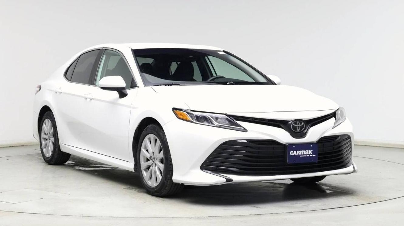 TOYOTA CAMRY 2019 4T1B11HK0KU240660 image