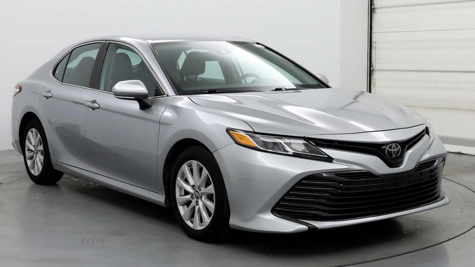 TOYOTA CAMRY 2019 4T1B11HK7KU761391 image