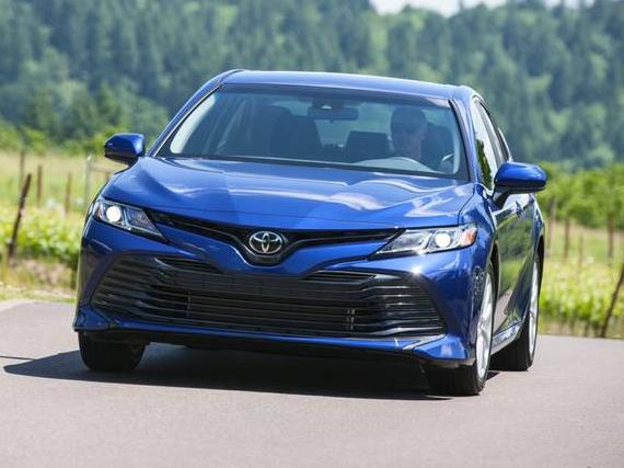 TOYOTA CAMRY 2019 4T1B11HK0KU176068 image