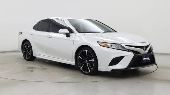 TOYOTA CAMRY 2019 4T1B61HKXKU833122 image
