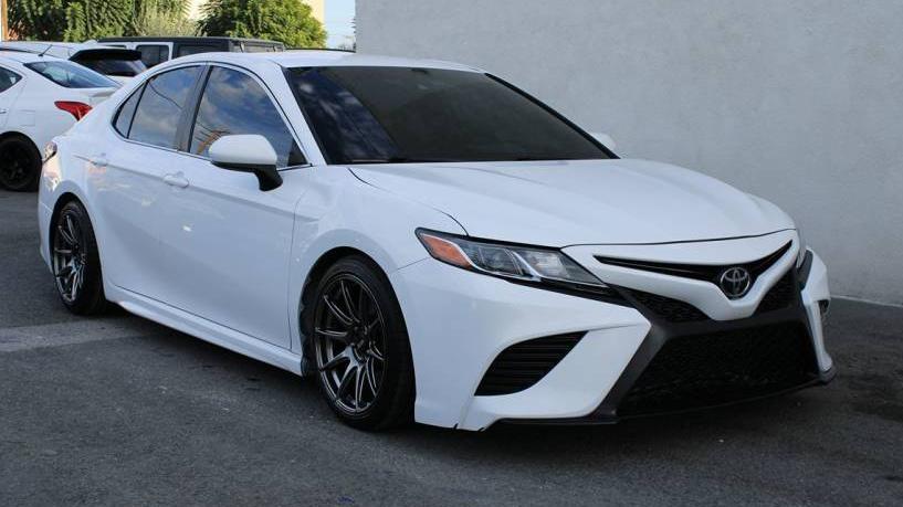 TOYOTA CAMRY 2019 4T1B11HK9KU699329 image