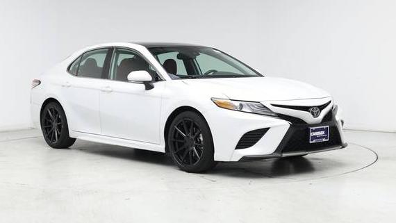 TOYOTA CAMRY 2019 4T1B61HK3KU760286 image
