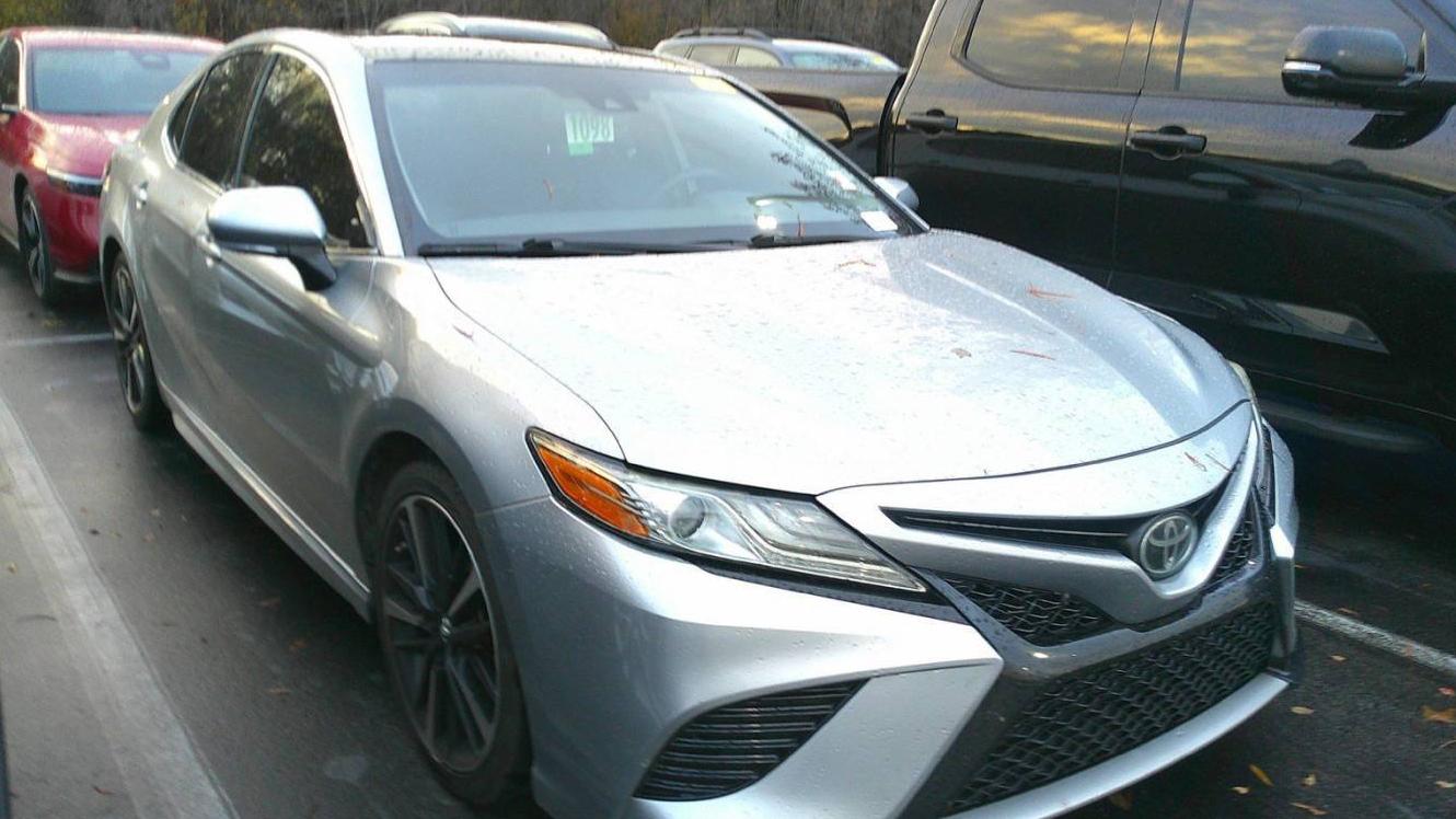 TOYOTA CAMRY 2019 4T1B61HK1KU755202 image