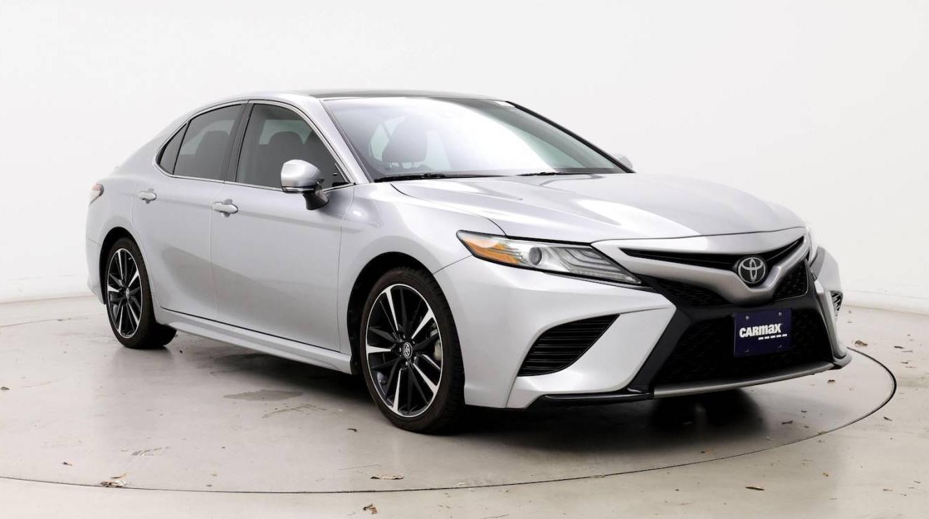 TOYOTA CAMRY 2019 4T1B61HK9KU694715 image