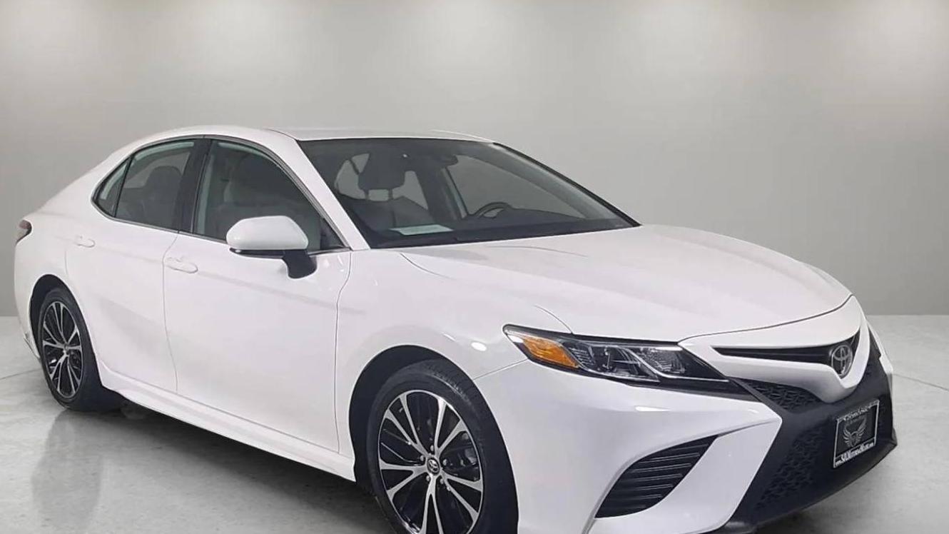 TOYOTA CAMRY 2019 4T1B11HK0KU851286 image